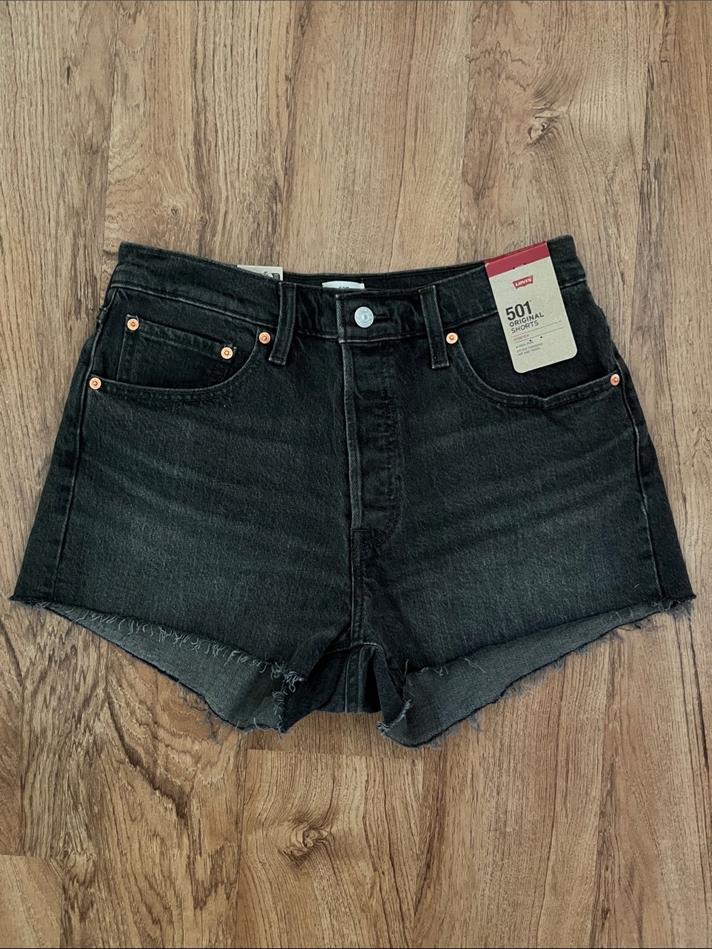NWT Levi’s 501 Original Denim Shorts